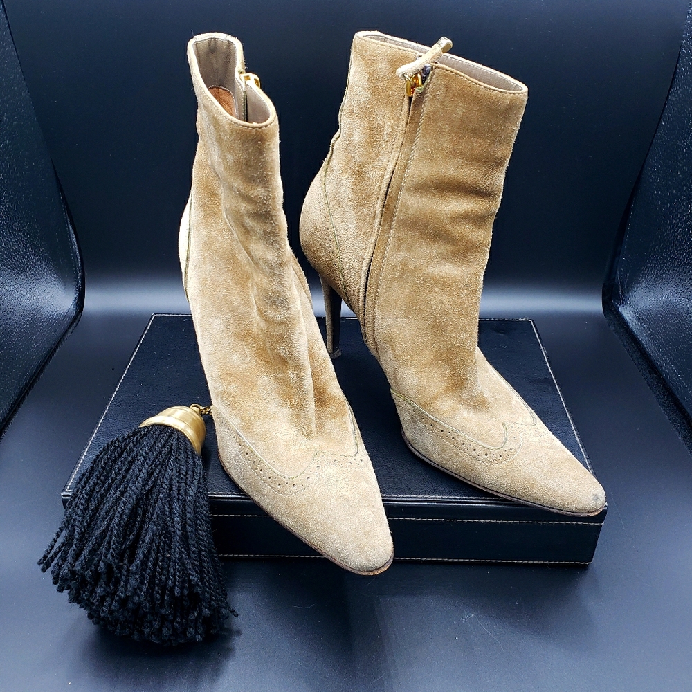 Ralph Lauren Purple label suede booties